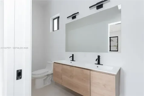 4517 NW 3rd Street Miami FL 33126
