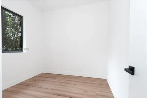 4517 NW 3rd Street Miami FL 33126
