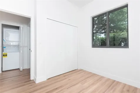 4517 NW 3rd Street Miami FL 33126
