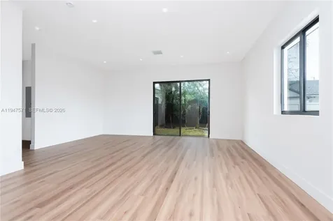 4517 NW 3rd Street Miami FL 33126