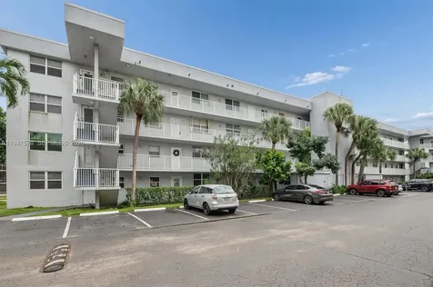 117 Royal Park Drive Oakland Park FL 33309