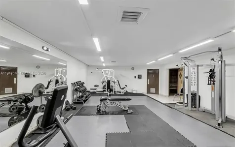 117 Royal Park Drive Oakland Park FL 33309