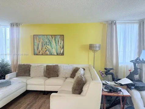 800 N Miami Avenue Miami FL 33136