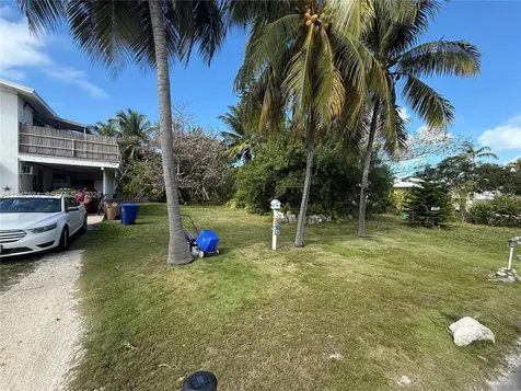 329 63rd Court Gulf Marathon FL 33050
