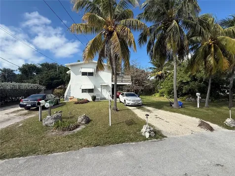 329 63rd Court Gulf Marathon FL 33050
