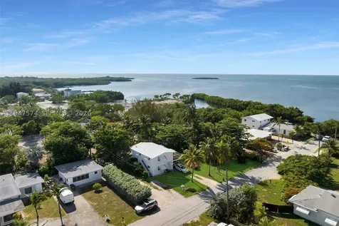 329 63rd Court Gulf Marathon FL 33050