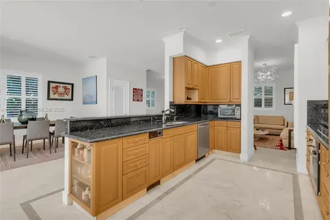 5794 SW 76th Terrace South Miami FL 33143