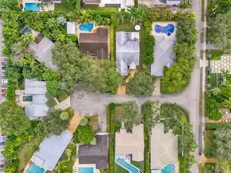 5794 SW 76th Terrace South Miami FL 33143