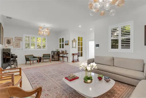 5794 SW 76th Terrace South Miami FL 33143