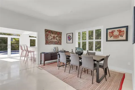 5794 SW 76th Terrace South Miami FL 33143