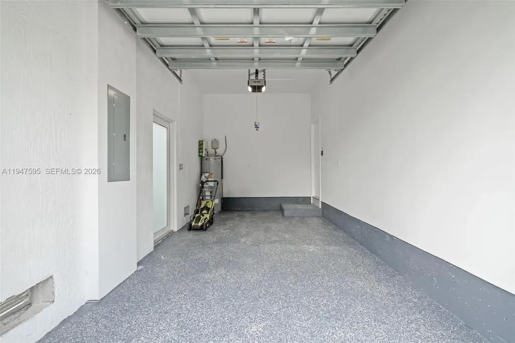 2861 NW 8th Court Fort Lauderdale FL 33311