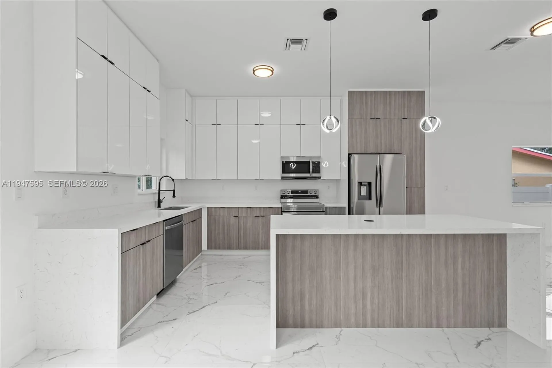 2861 NW 8th Court Fort Lauderdale FL 33311