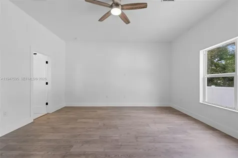 2861 NW 8th Court Fort Lauderdale FL 33311