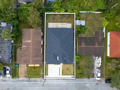 2861 NW 8th Court Fort Lauderdale FL 33311