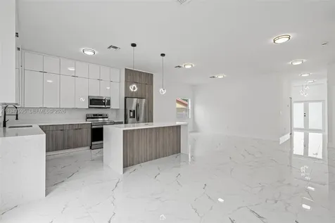 2861 NW 8th Court Fort Lauderdale FL 33311