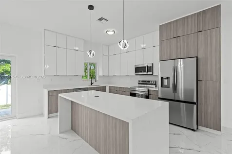 2861 NW 8th Court Fort Lauderdale FL 33311