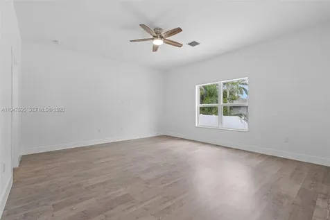 2861 NW 8th Court Fort Lauderdale FL 33311