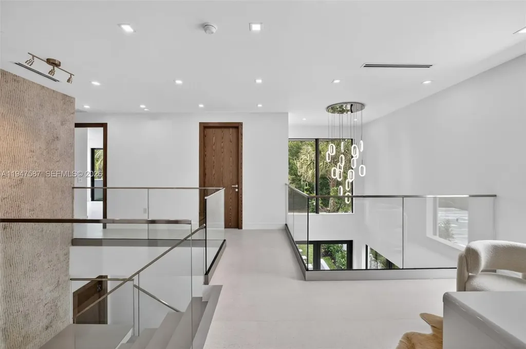 604 SW 7th Street Fort Lauderdale FL 33315