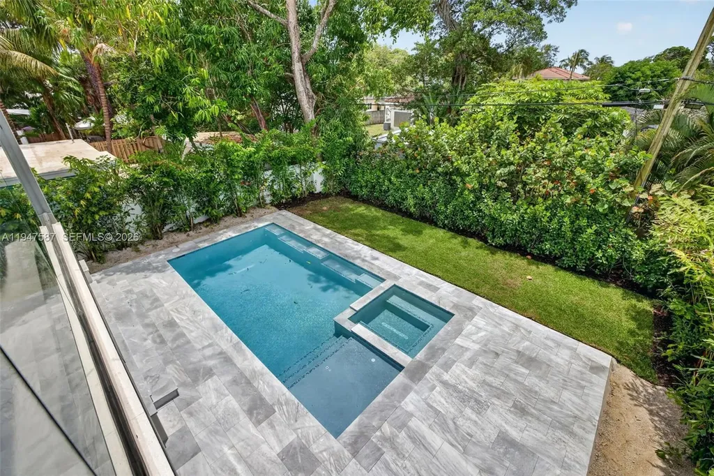 604 SW 7th Street Fort Lauderdale FL 33315