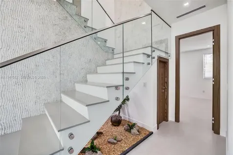 604 SW 7th Street Fort Lauderdale FL 33315