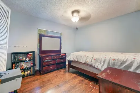 10100 SW 50th Court Cooper City FL 33328