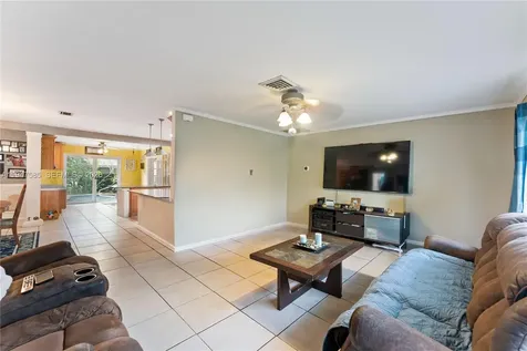 10100 SW 50th Court Cooper City FL 33328