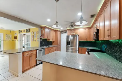 10100 SW 50th Court Cooper City FL 33328
