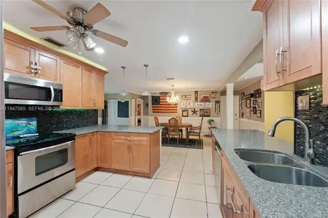 10100 SW 50th Court Cooper City FL 33328