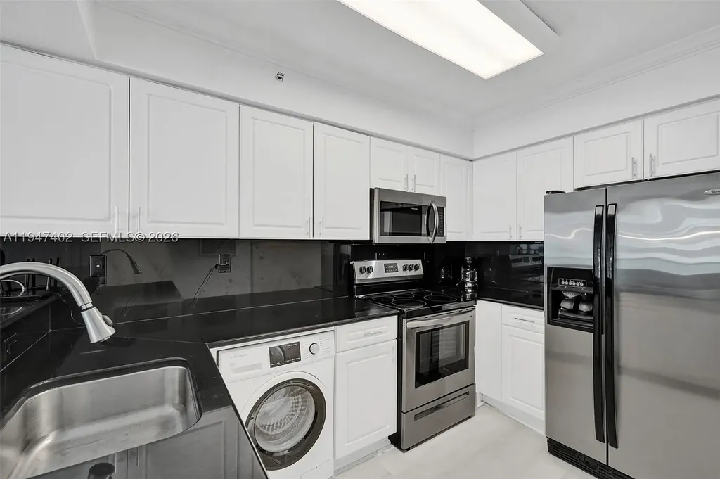 2501 S Ocean Drive Hollywood FL 33019