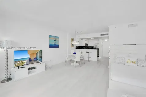 2501 S Ocean Drive Hollywood FL 33019