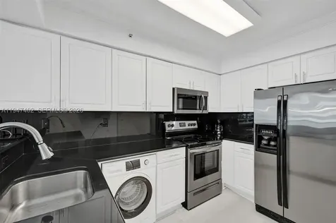 2501 S Ocean Drive Hollywood FL 33019