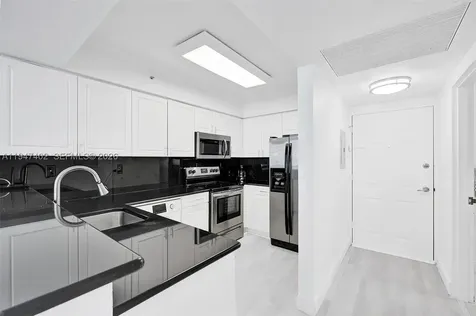 2501 S Ocean Drive Hollywood FL 33019