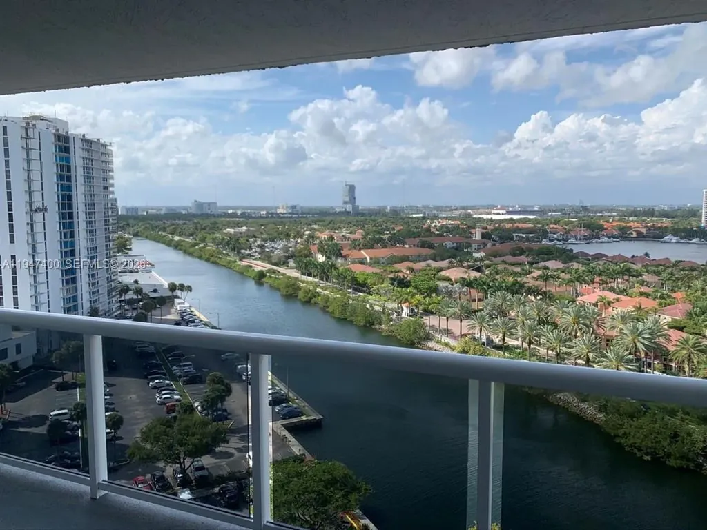 20505 E Country Club Drive Aventura FL 33180
