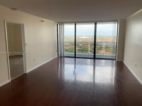 20505 E Country Club Drive Aventura FL 33180
