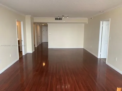 20505 E Country Club Drive Aventura FL 33180