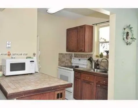 13101 Memorial Highway 219 Highway North Miami FL 33161
