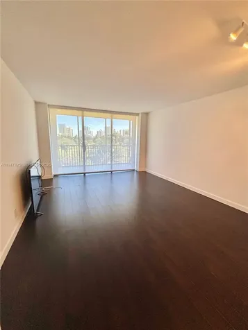 20335 W Country Club Drive Aventura FL 33180