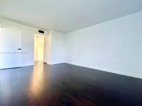 20335 W Country Club Drive Aventura FL 33180