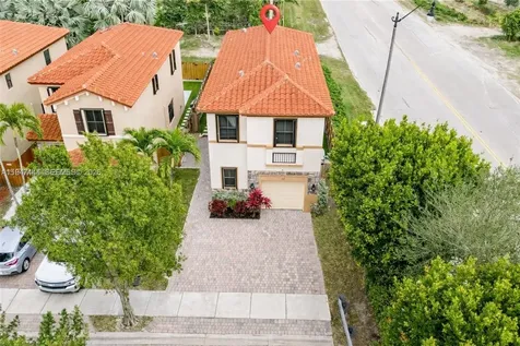 77 NE 37th Place Homestead FL 33033
