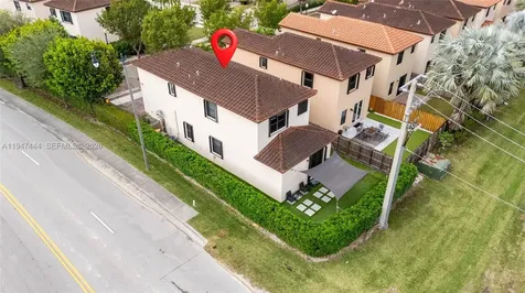 77 NE 37th Place Homestead FL 33033