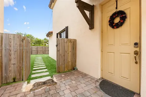 77 NE 37th Place Homestead FL 33033