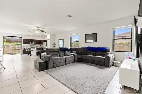 77 NE 37th Place Homestead FL 33033