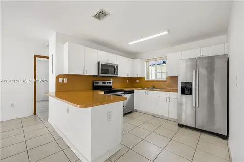 13723 SW 160th Terrace Miami FL 33177