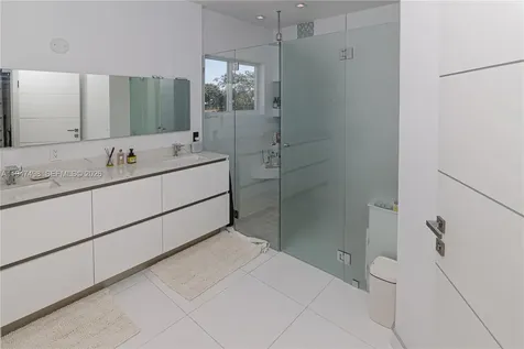 5901 NW 110th Court Doral FL 33178
