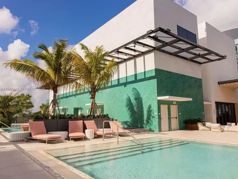 11 NE 6 Street Miami FL 33132
