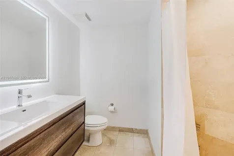 350 S Miami Avenue Miami FL 33130