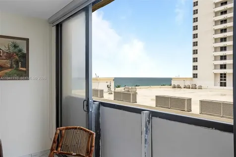 1623 Collins Avenue Miami Beach FL 33139