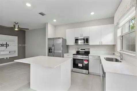 2751 SE 15th Street Homestead FL 33035