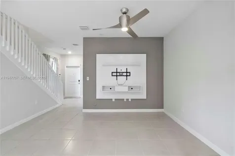 2751 SE 15th Street Homestead FL 33035