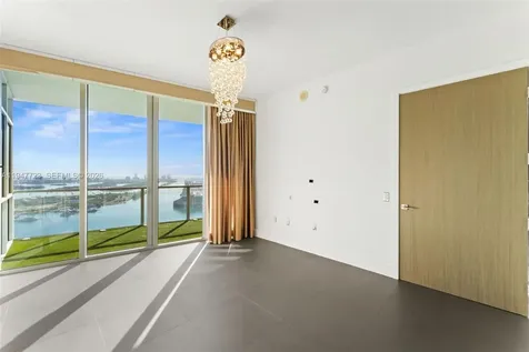 1100 Biscayne Boulevard Miami FL 33132